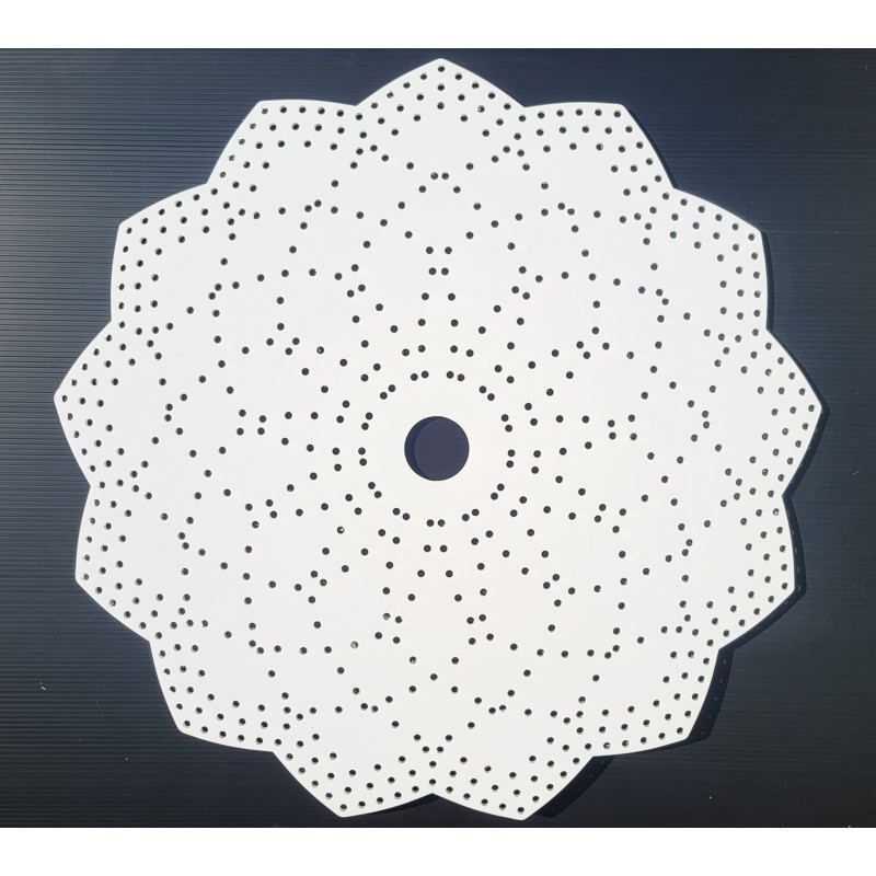 GE Dazzler - 46" | Spinners and Wreaths