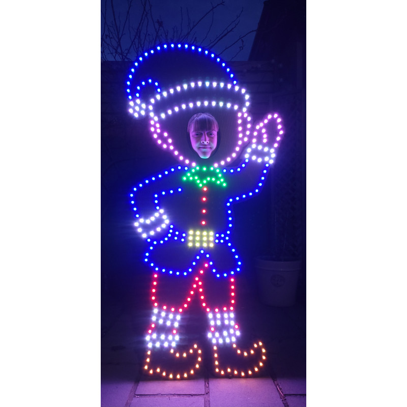 The sELFie | Build A Light Show Coro